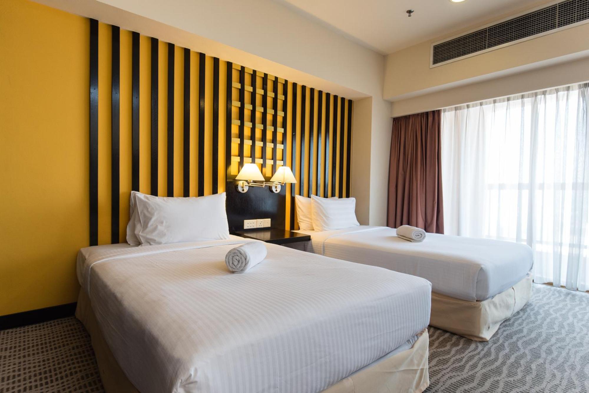 At Bandar Sunway 3*